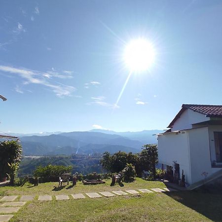 Вилла Hacienda Boutique Santa Rosanna Санта-Роса-де-Кабаль Экстерьер фото