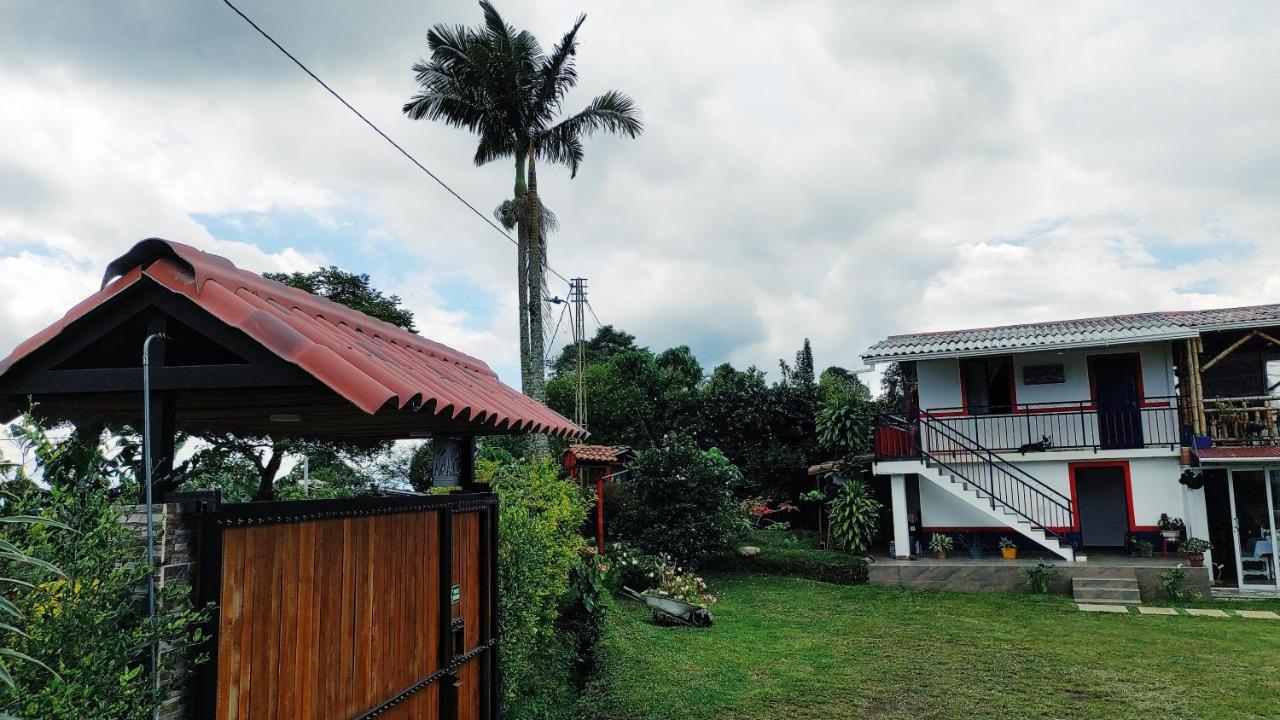 Вилла Hacienda Boutique Santa Rosanna Санта-Роса-де-Кабаль Экстерьер фото